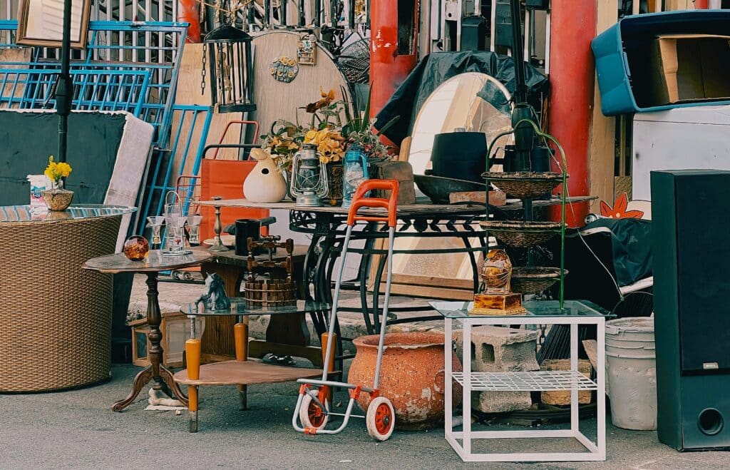 Vide-Grenier du Chat Libre